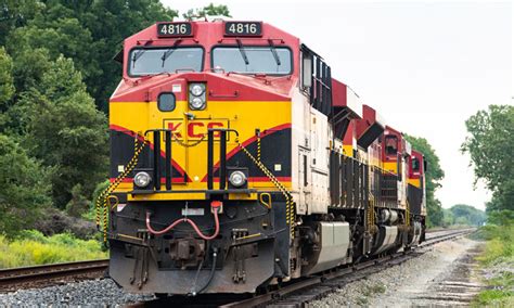 Canadian Pacific and KCS officially combine under Canadian Pacific Kansas City banner